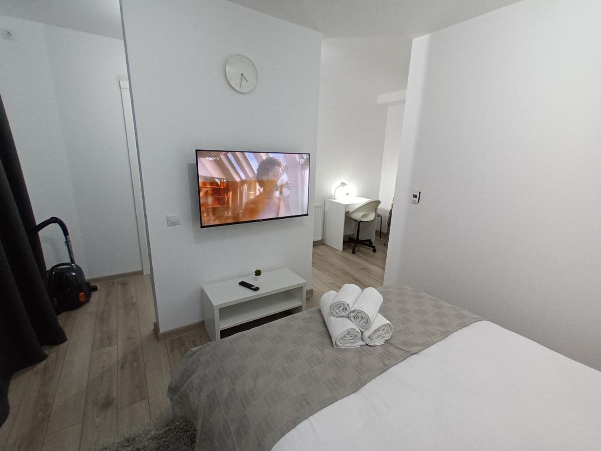 Old Town Studio Apartments 巴亚马雷 外观 照片