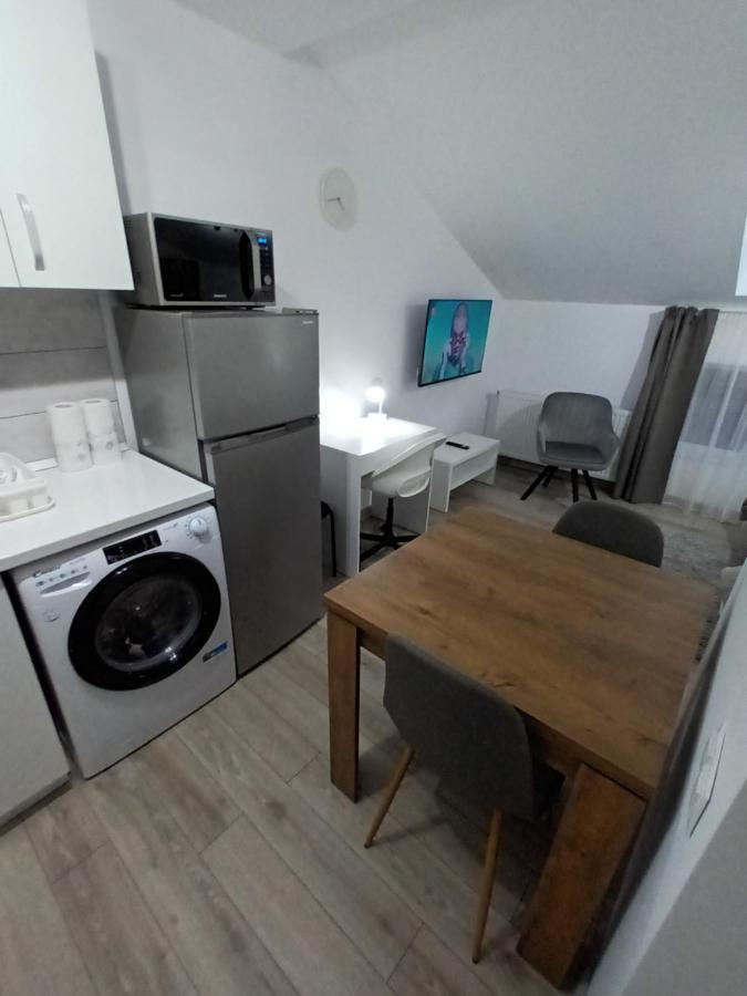 Old Town Studio Apartments 巴亚马雷 外观 照片