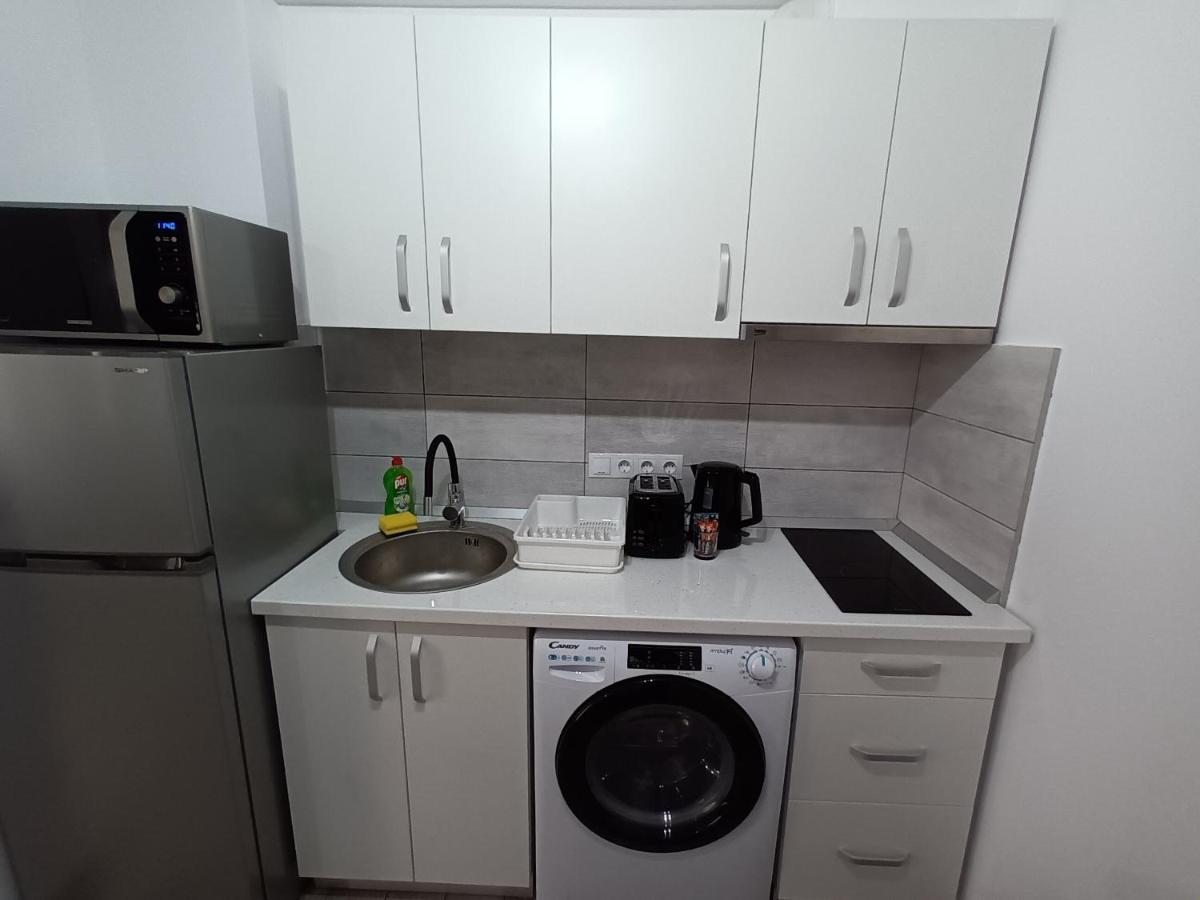Old Town Studio Apartments 巴亚马雷 外观 照片