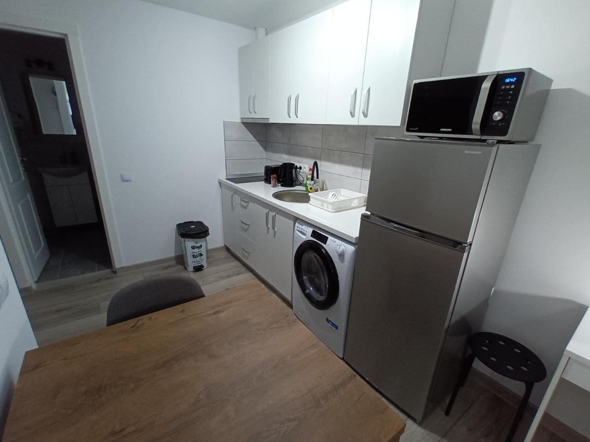 Old Town Studio Apartments 巴亚马雷 外观 照片