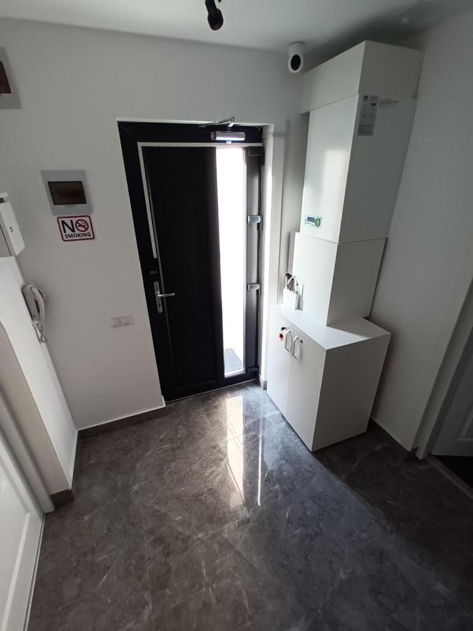 Old Town Studio Apartments 巴亚马雷 外观 照片