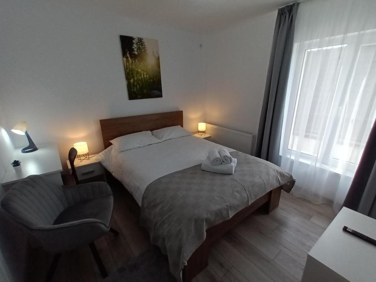 Old Town Studio Apartments 巴亚马雷 外观 照片