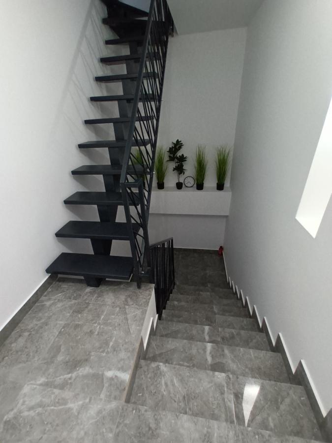 Old Town Studio Apartments 巴亚马雷 外观 照片