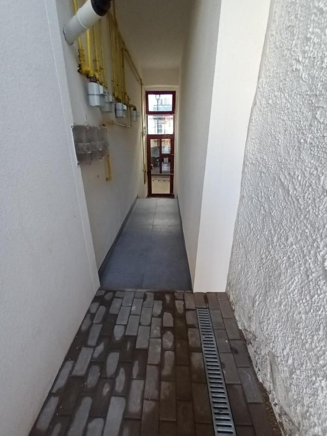 Old Town Studio Apartments 巴亚马雷 外观 照片