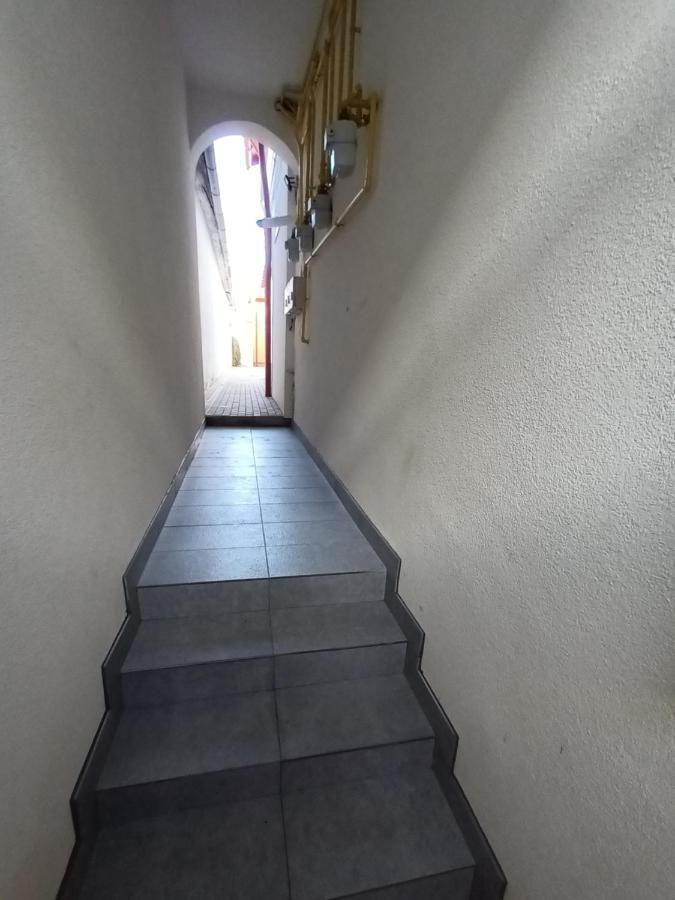 Old Town Studio Apartments 巴亚马雷 外观 照片